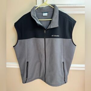 Columbia Men’s Black & Grey Zipper Vest